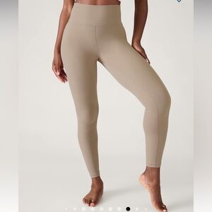 Athleta Transcend 7/8 Tight